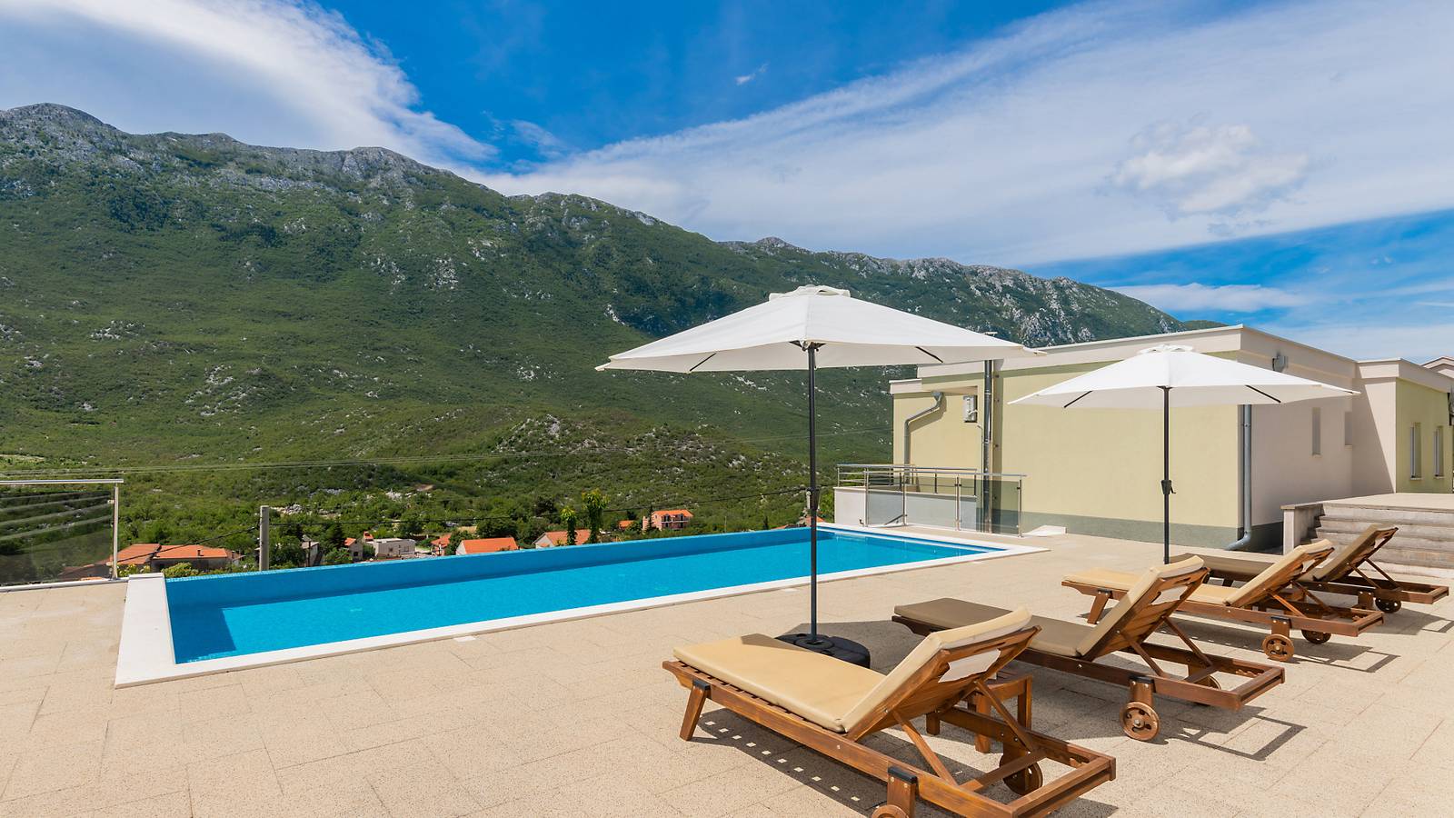 Villa Rusula -Makarska by Villas Guide in Makarska Riviera