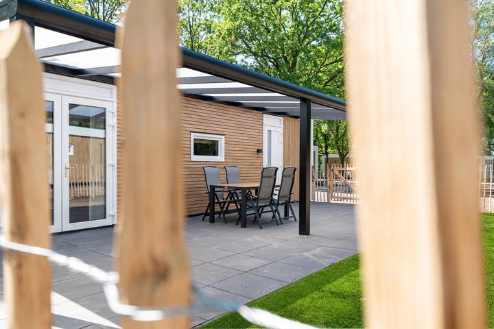 Bungalow für 4 Personen, mit Terrasse und Balkon/Terrasse - 1