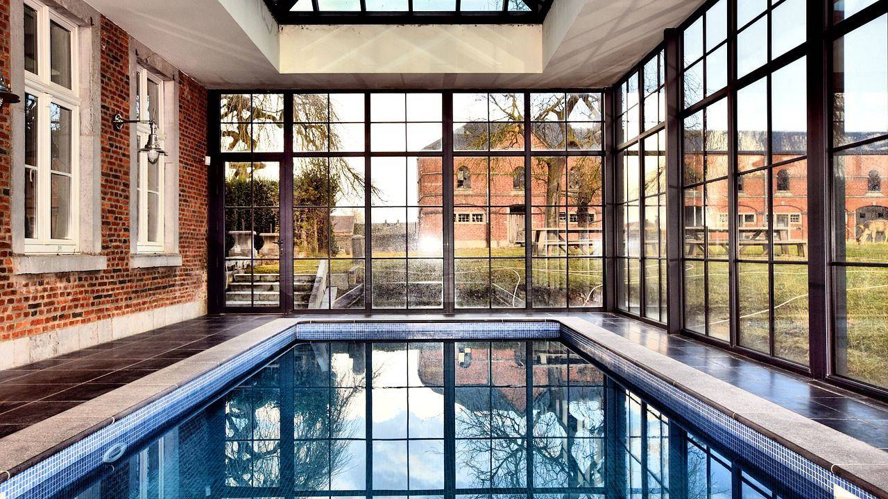 Appartement de vacances entier, Appartement de vacances pour 25 personnes avec piscine in Houyet, Région de Namur