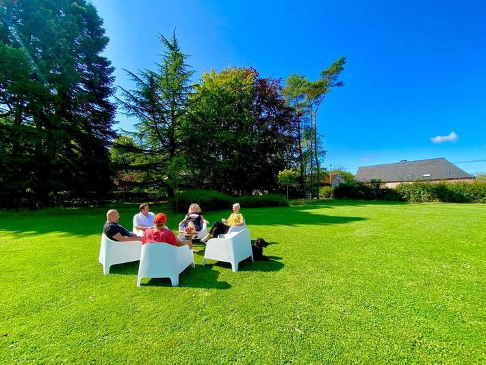 Location de vacances pour 9 personnes, avec jardin et vue à Momignies - 2