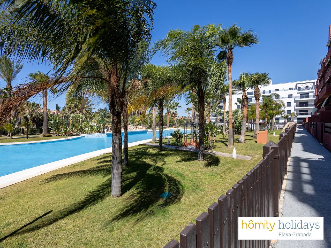 Apartamento entero, Apartamento de vacaciones para 7 personas con terraza in Playa Granada, Motril