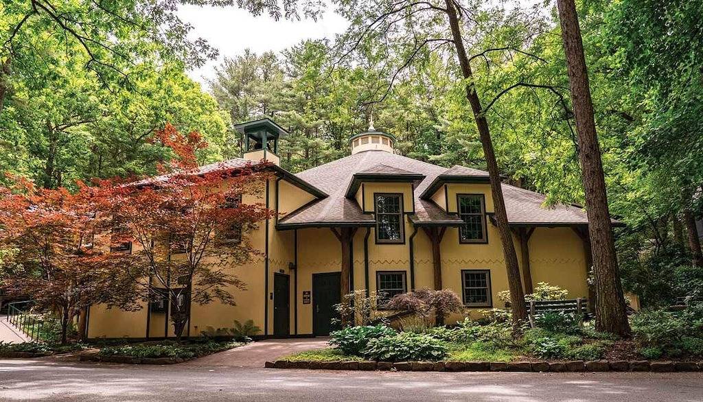 Beautiful Yr Round Cottage Great Porch, Heart of Mtg, Near Hershey, Lititz, Lanc in Mount Gretna Heights, Lebanon County