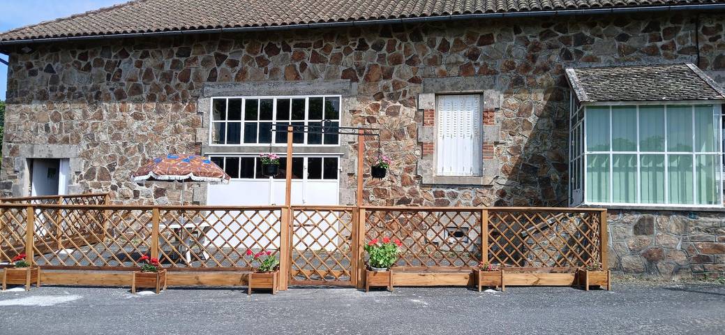 Gîte for 5 people, with garden - 1