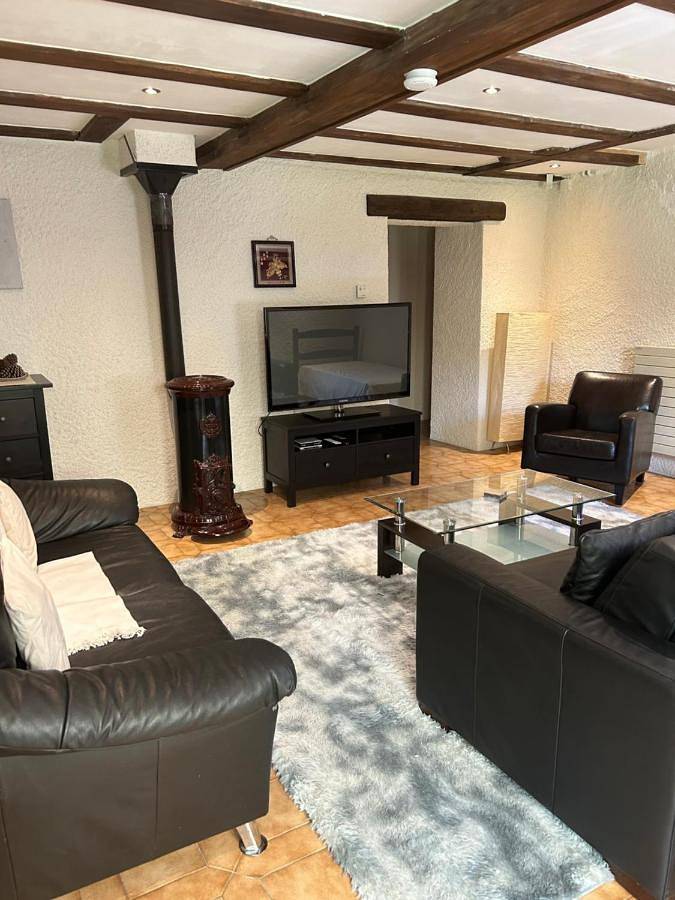Gîte pour 5 personnes, avec Terrasse ainsi que Jardin et Vue à Larringes