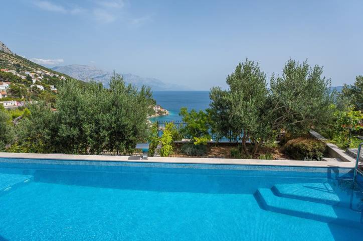 Villa pour 8 personnes, avec sauna et jardin ainsi que piscine et vue sur l’océan à Mimice - 3