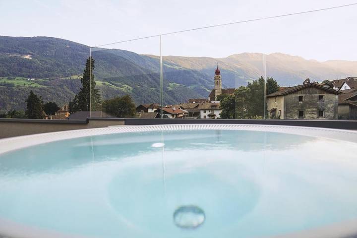 B&B für 4 Personen, mit Garten und Whirlpool sowie Sauna in Südtirol