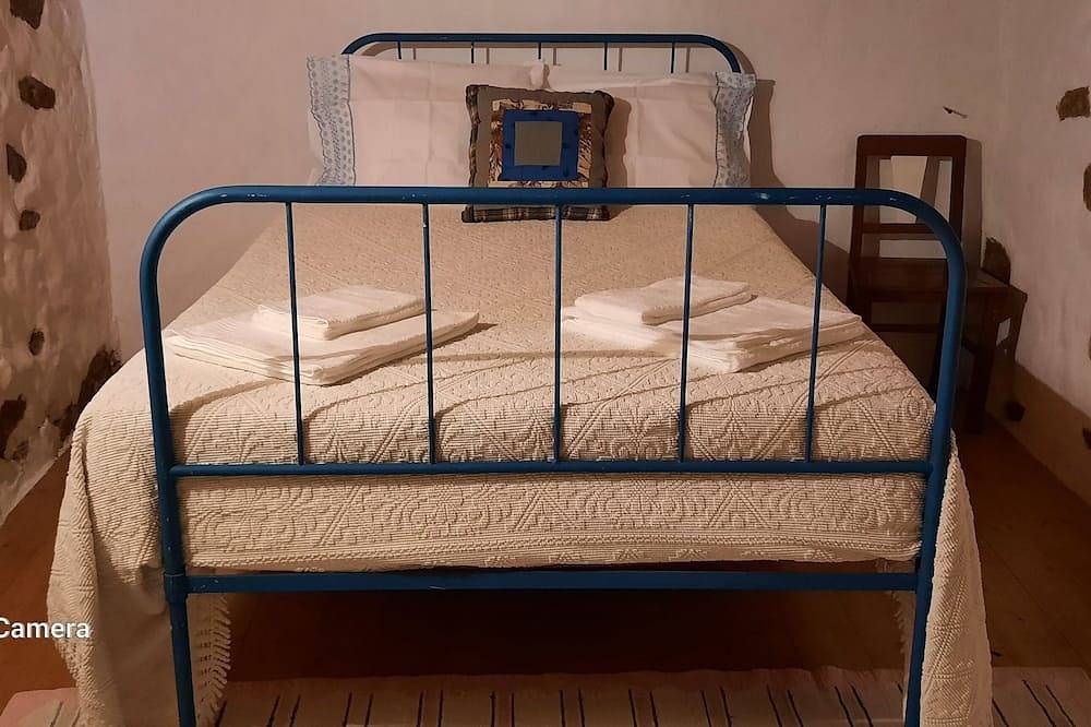 Comfort and Serenity in a Typical Alentejo House. in Monte da Pedra, Distretto di Portalegre