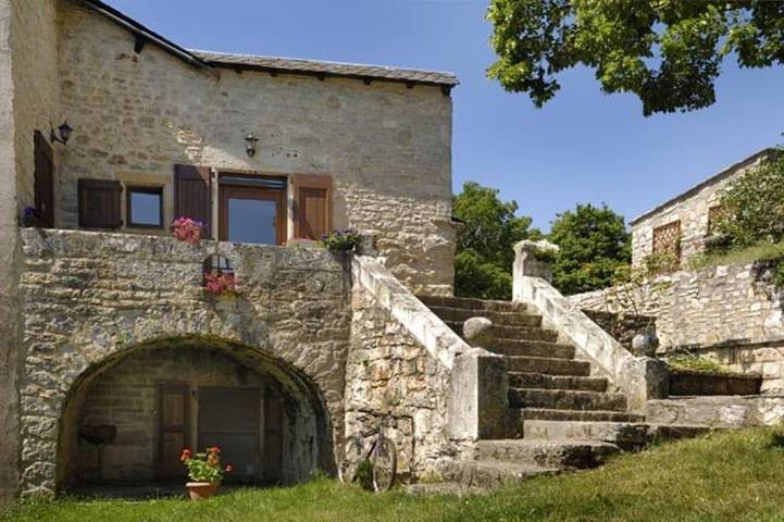 Holiday rental for 4 people, with Terrace and Garden as well as View in Gorges du Tarn