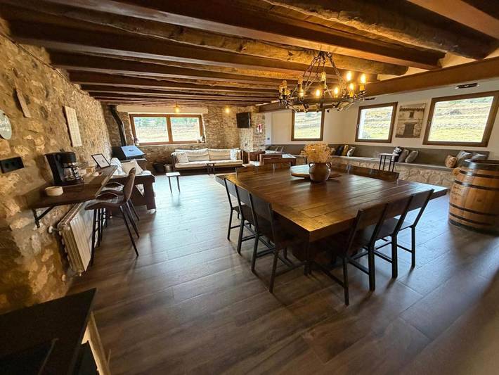 Casa rural para 31 personas, con jardín y vistas en Villafranca de Cid - 3