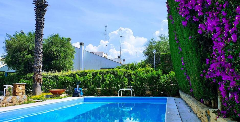 Maison d’hôte, avec Terrasse ainsi que Jardin et Piscine