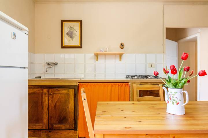 Hel lejlighed, Apartment 'Il Corso' with Balcony in Roccastrada, Grosseto Provinsen