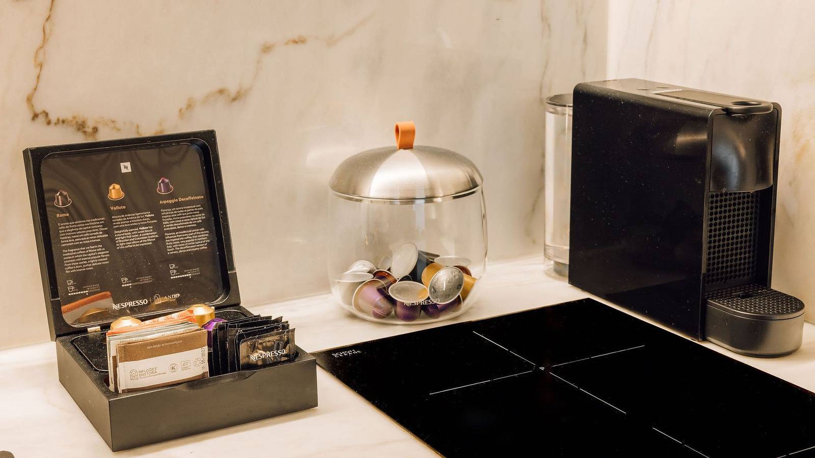 Ganze Wohnung, Ando Living - Flores 25 House in Encarnação, Lissabon