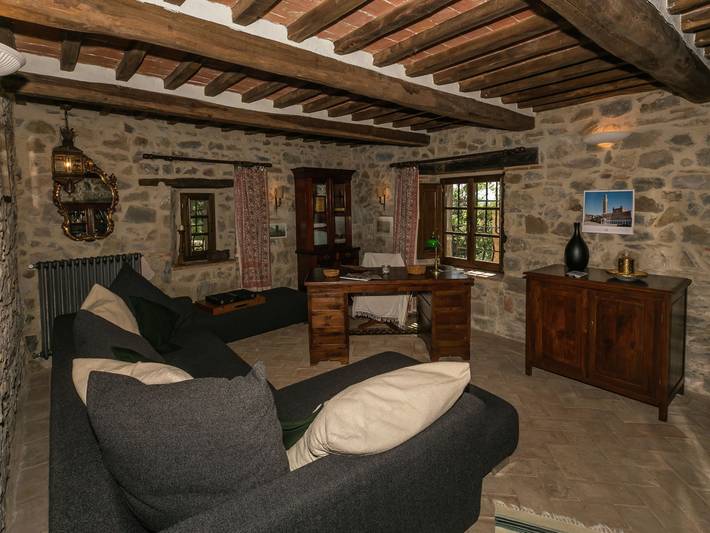 Ferienhaus für 6 Personen, mit Terrasse und Garten sowie Pool und Ausblick in Santa Fiora