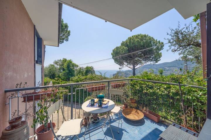 Appartamento per 4 persone, con Balcone e Piscina nonché Panorama in San Michele di Pagana