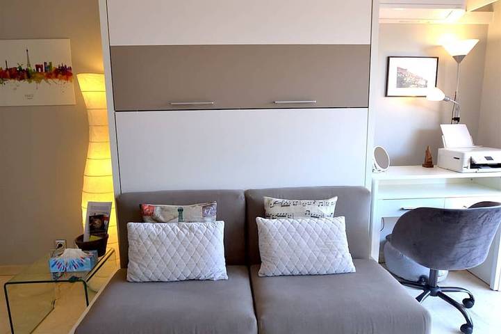 Appartement entier, Amazing Apartment Loft Near The Beaches in Cap-d'Ail, Côte méditerranéenne (France)