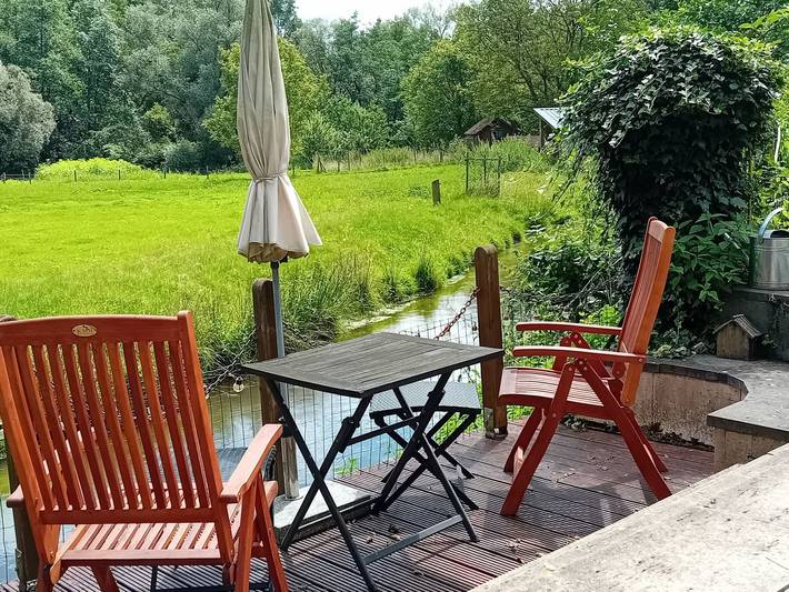 Ferienwohnung für 2 Personen, mit Terrasse und Garten in Schweich an der Römischen Weinstraße