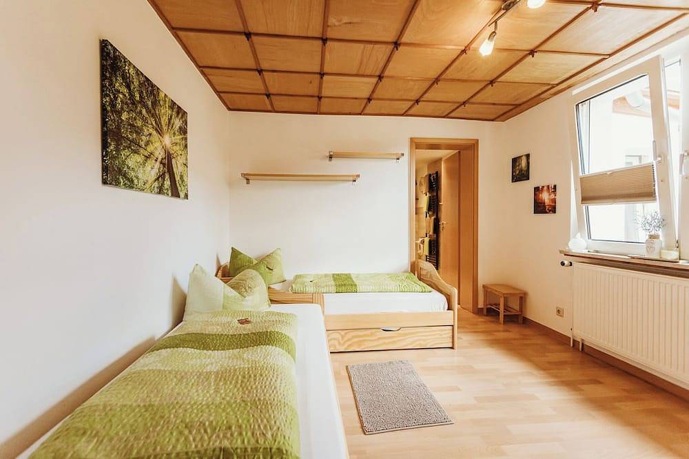Haus Johanna mitten in der Natur Wanderparadies, Seen, Wälder und weite Wiesen in Friedrichsbrunn, Thale