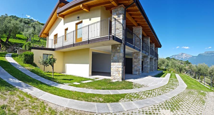 Ferienwohnung für 5 Personen, mit Seeblick und Terrasse sowie Garten, mit Haustier in Tremosine - 2