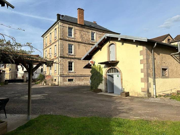 Location de vacances pour 4 personnes, avec jardin et vue à Fougerolles - 2