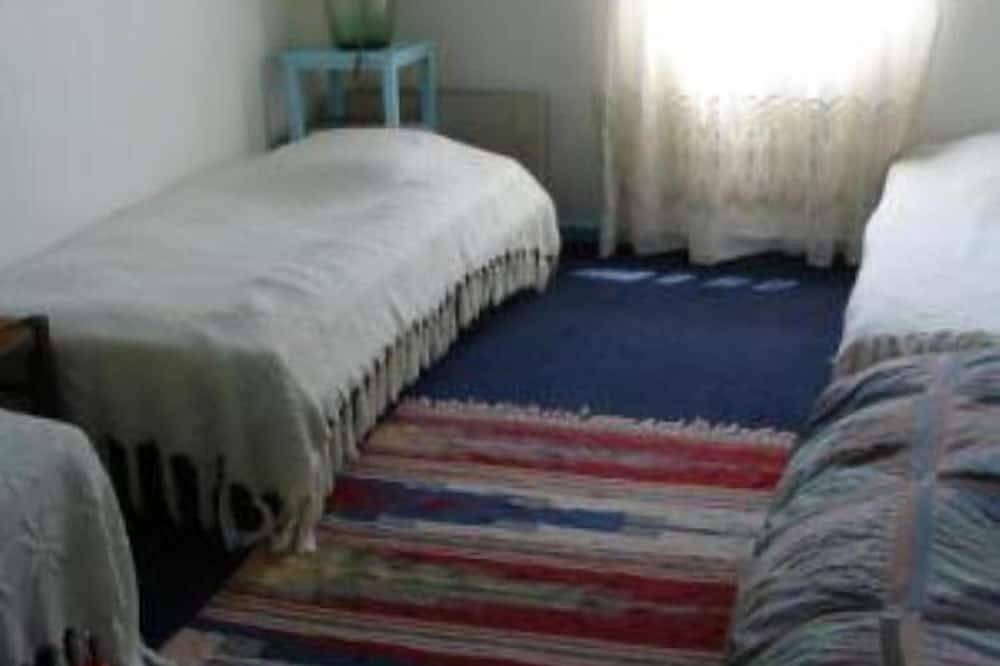 Houses / villas - 6 rooms - 8/10 persons in La Tour-d'Aigues, Parc naturel régional du Luberon