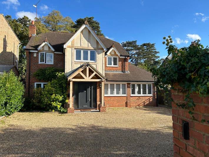 Apartment for 2 people, with terrace in Maidenhead