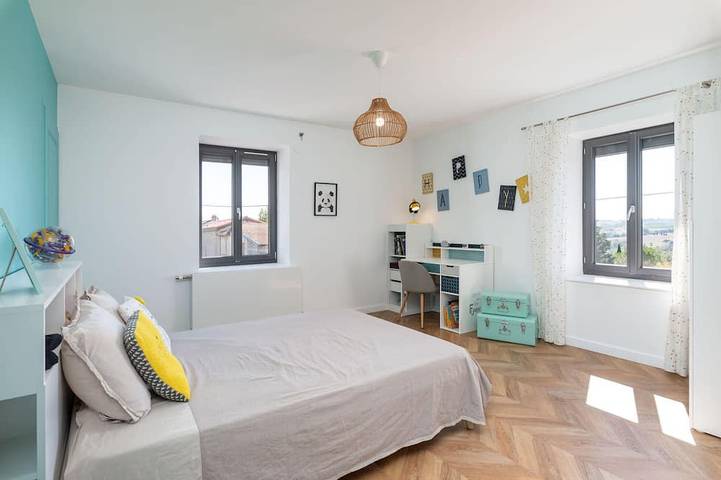 Location de vacances pour 14 personnes, avec jardin à Brindas - 4