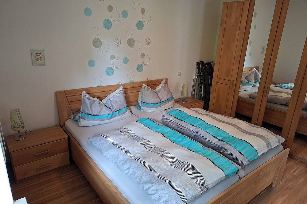 Ganze Wohnung, Ferienwohnung in Marsberg (Sauerland) mit Terrasse direkt am Diemelradweg in Marsberg, Hochsauerlandkreis