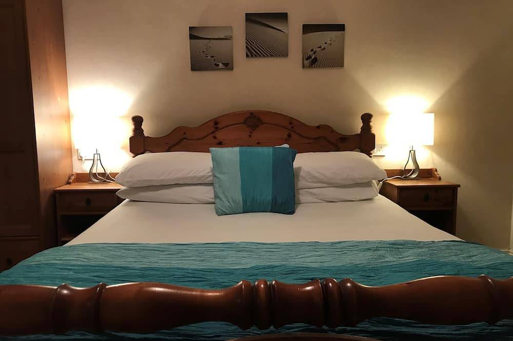 Stunning Home Adjacent to Killarney National Park - Free Wifi. in Scrahane, Killarney