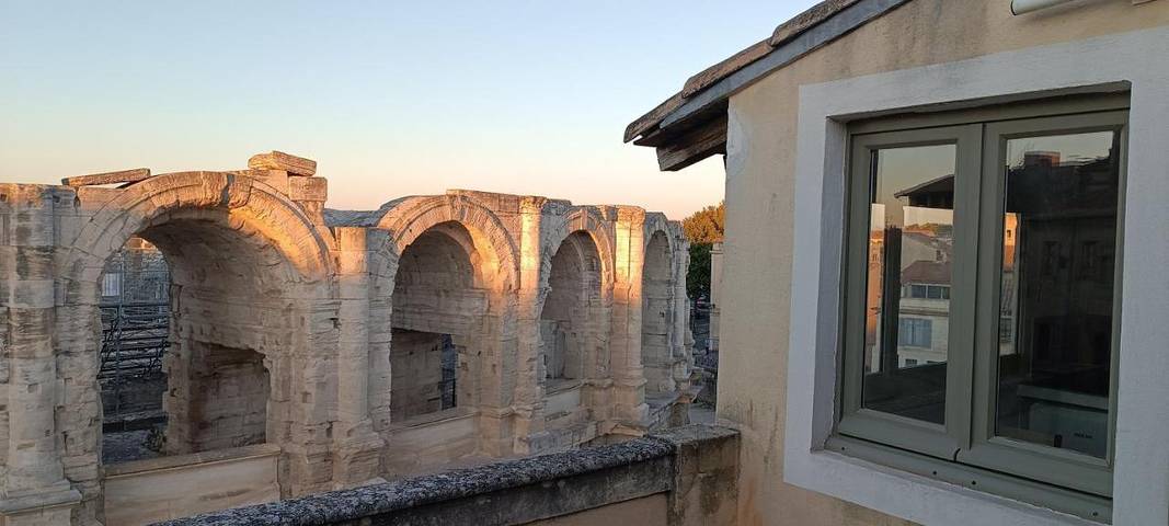 Gîte pour 2 personnes, avec vue et balcon dans Arenes D Arles - 2