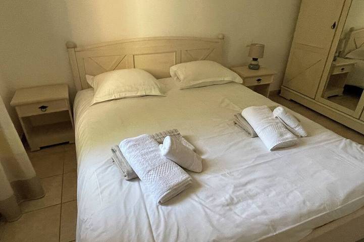 Gîte pour 6 personnes, avec balcon et piscine dans Office de Tourisme Porto Vecchio Sud Corse - 3