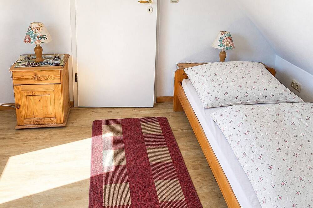 Ganze Wohnung, Hof Kracht – \"Tromper Wiek\" Wohnung für 6(-8) Personen mit Balkon & Ostseeblick in Putgarten, Rügen