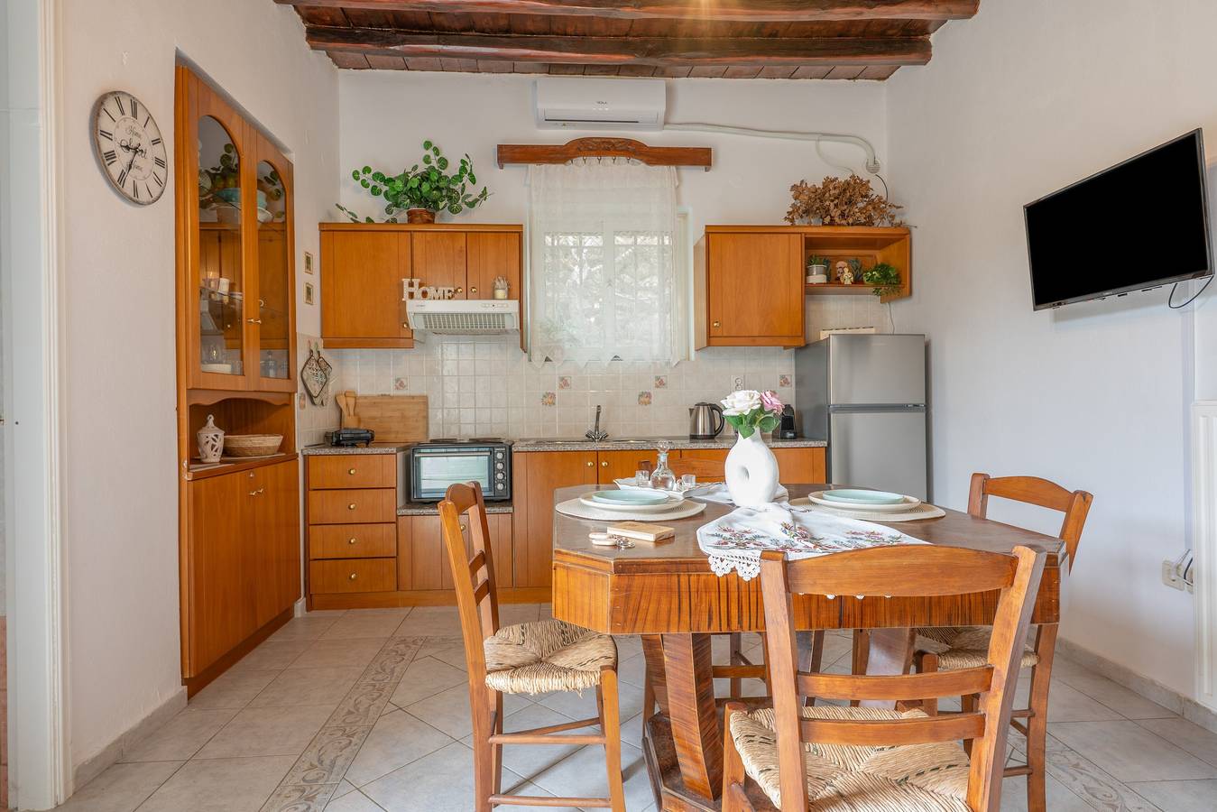 Ganze Wohnung, Ferienwohnung 'Casa Mouliana' mit Bergblick, Wi-Fi und Klimaanlage in Lasithi