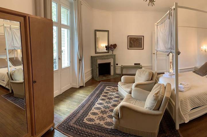 Gîte pour 15 personnes, avec jardin et sauna à Bouresse - 4