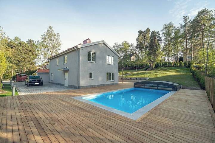 Villa für 10 Personen, mit Pool - 1