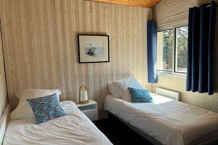 Taussat: Deux pas de la plage, Villa \"Poupille\" rénovée 9 couchages in Taussat, Lanton