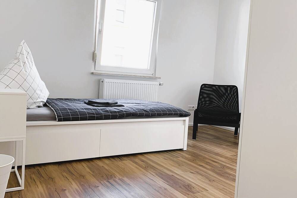 Ganze Wohnung, Zeitraum Heilbronn | 3 Schlafzimmer, Küche, Bad in Heilbronn, Kurpfalz