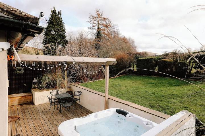 Ferienhaus für 4 Personen, mit Garten und Whirlpool, mit Haustier - 1