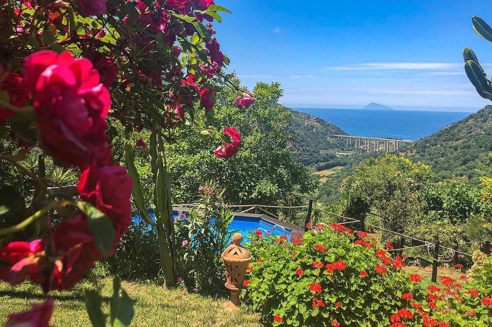 Stunning home in Ficarra in Ficarra, Messina Province