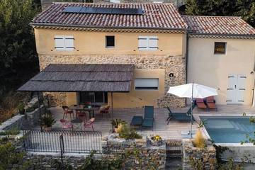 Gîte pour 6 personnes à Saint-Étienne-de-Fontbellon