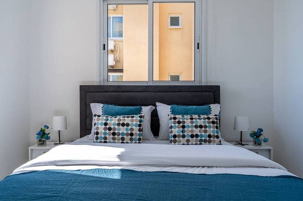 Ganze Wohnung, Andrea 3-Bedroom Apt in Mackenzie W/ Pool in Larnaka, Larnaca Bezirk