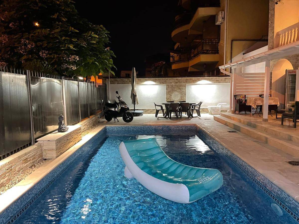 Villa with Private Pool in Eforie, Constanța