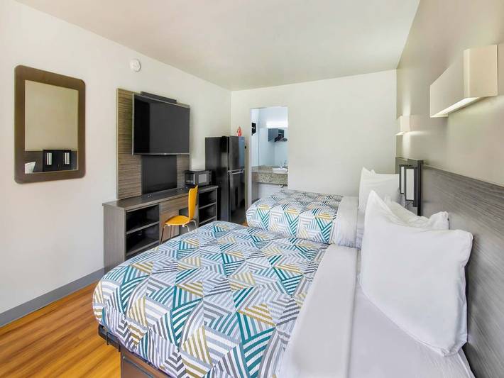 Apartamento entero, 2 camas matrimoniales | Movilidad | Bañera | Nsmk in Conyers, Condado de Rockdale (Georgia)