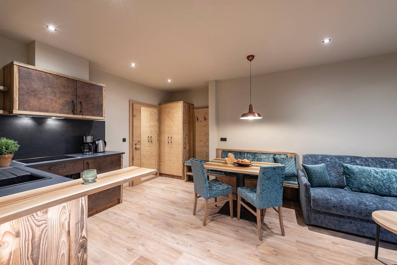 Appartamento intero, Appartamento 'Hortensie Pension Sankt Ursula' con vista sulle montagne, terrazza in comune e Wi-Fi in Sant'Orsola, San Leonardo in Passiria