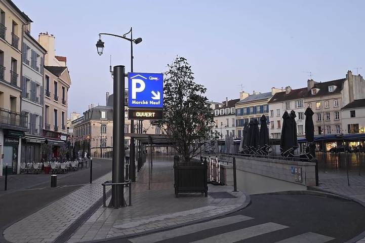 Appartement entier, Studio Saint-Germain-en-Laye -Rer A- Proche Paris in Saint-Germain-en-Laye, Yvelines