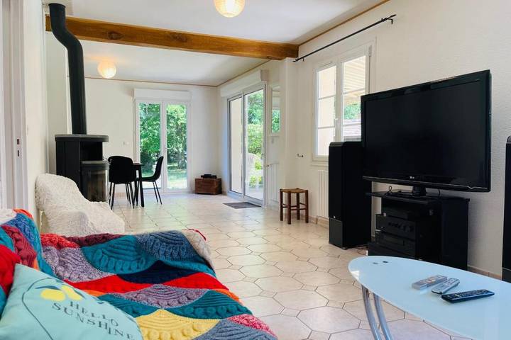 Location de vacances pour 10 personnes, avec piscine et jardin à Lussault-sur-Loire - 4