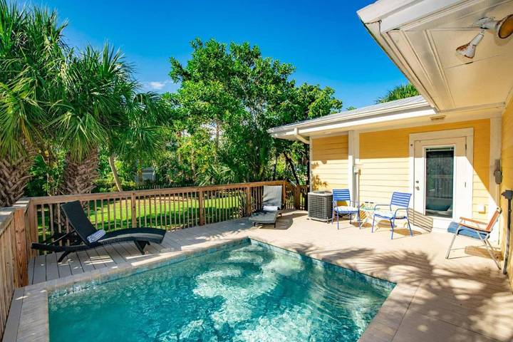 Ferienhaus für 8 Personen, mit Garten und Pool sowie Balkon, mit Haustier - 1