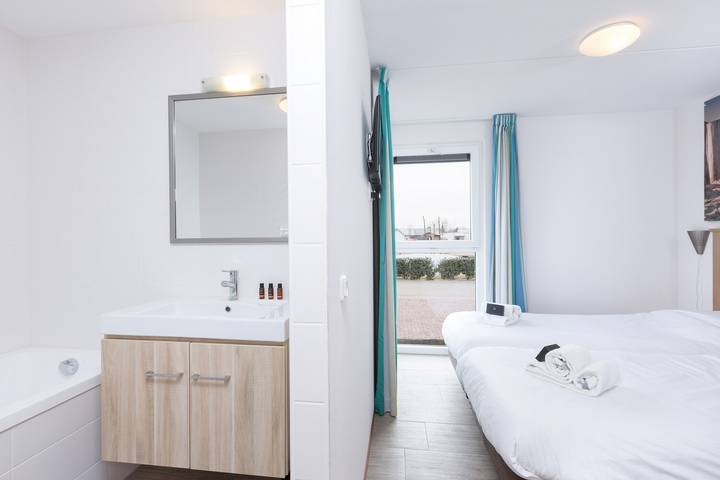 Bungalow für 6 Personen, mit Garten und Terrasse in Ouddorp - 4