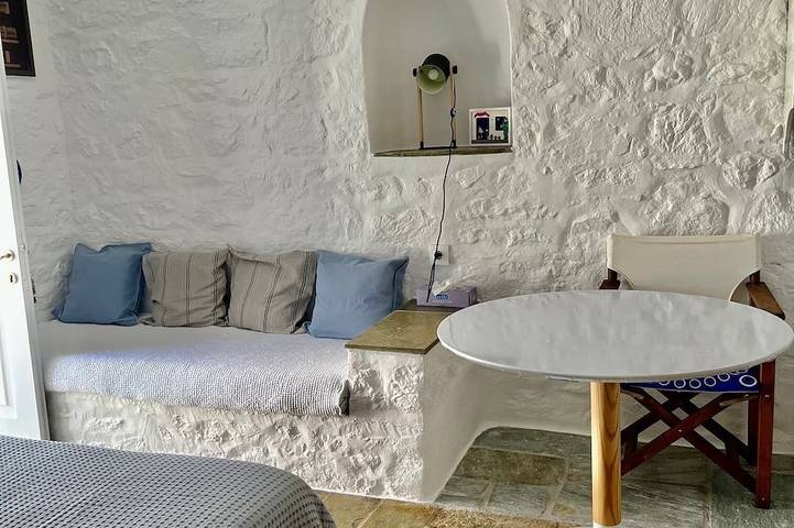 Gîte pour 2 personnes, avec terrasse et jardin à Hydra - 4