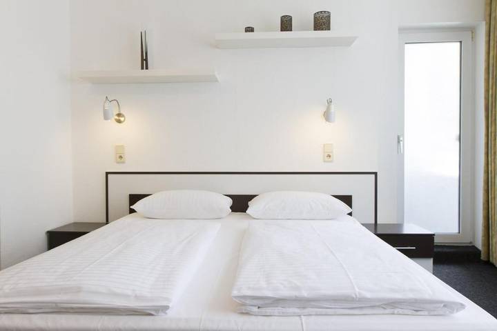 Apartmenthotel für 6 Personen, mit Balkon - 1