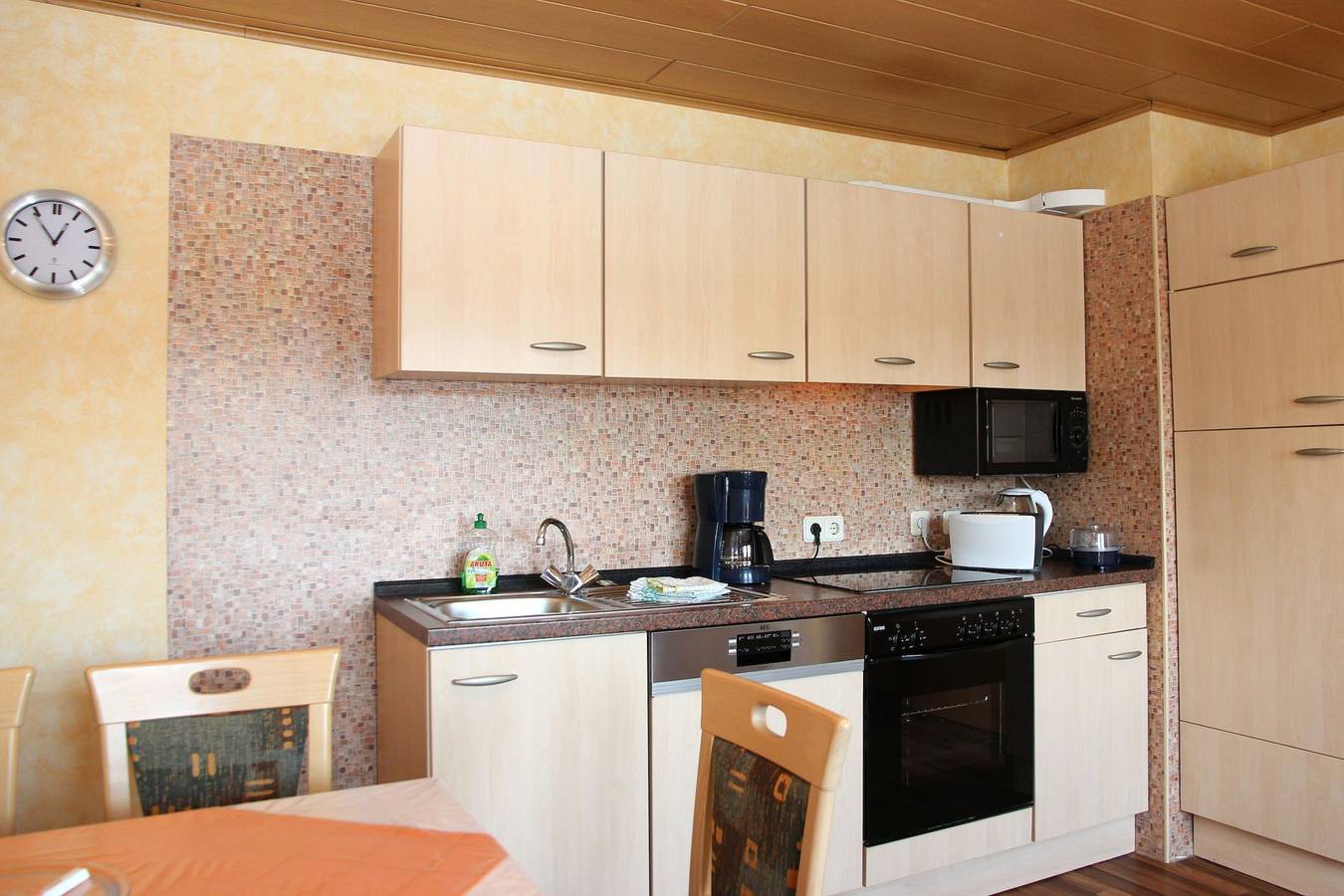 Ganze Wohnung, Apartment 'Mit Garten' mit privater Terrasse, privatem Garten und Wlan in Medebach, Hochsauerlandkreis